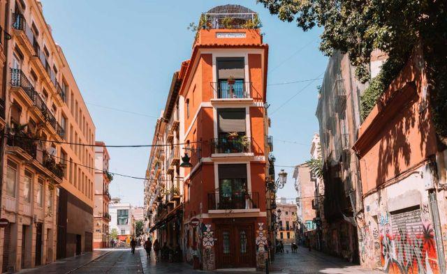 El Barrio del Carmen: Historia y Modernidad